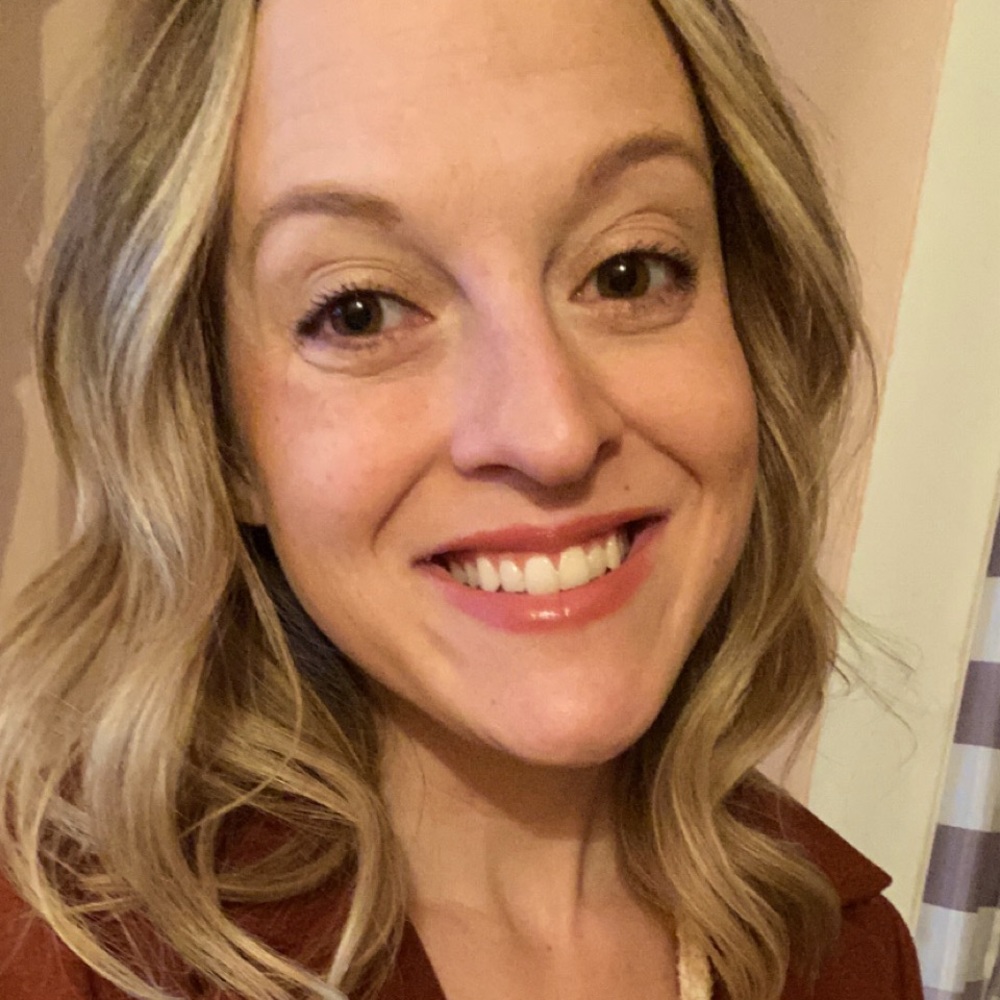 Meet your Posher, Caitlin